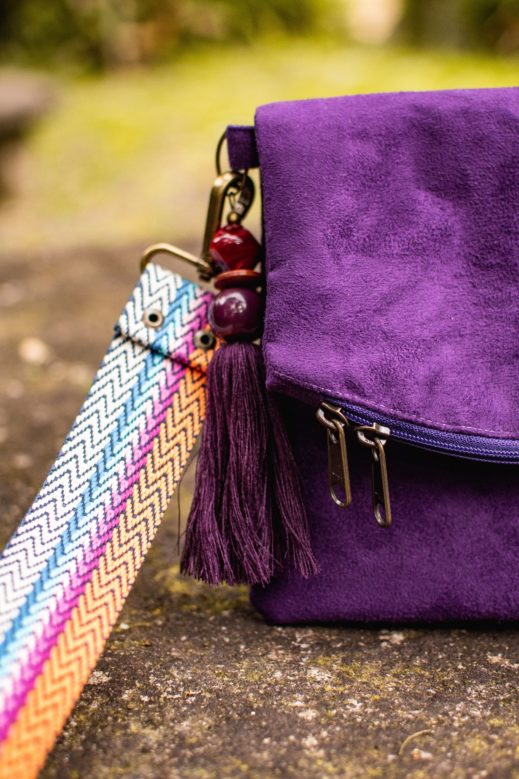 Bolsa Clutch veludo roxo