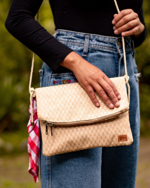 Clutch Ipanema